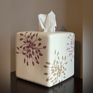 DKNY Ceramic Tissue Box Cover Floral Design